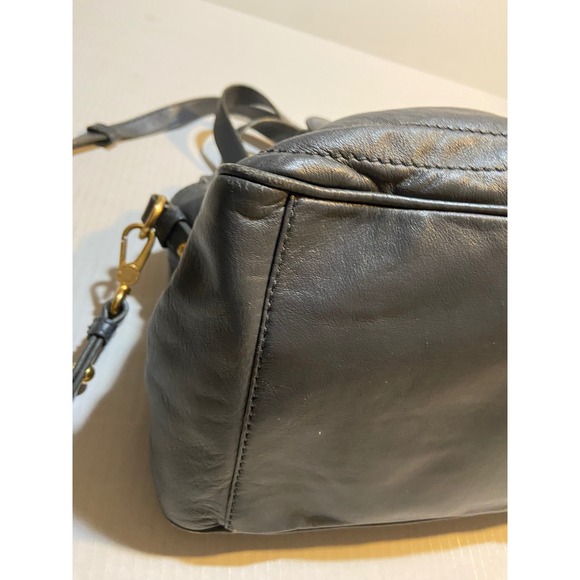 Marc Jacobs Petal to the Metal Natasha Gray Leather Shoulder Bag - Picture 8 of 14